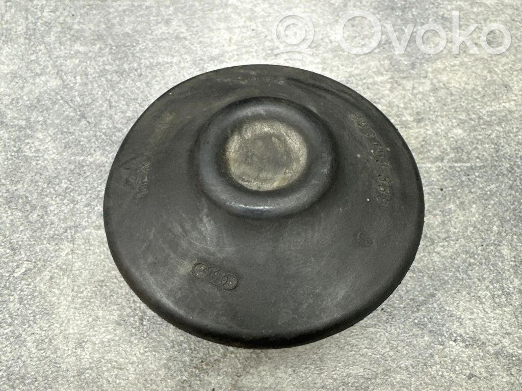 Audi A4 S4 B5 8D Engine mount bracket 