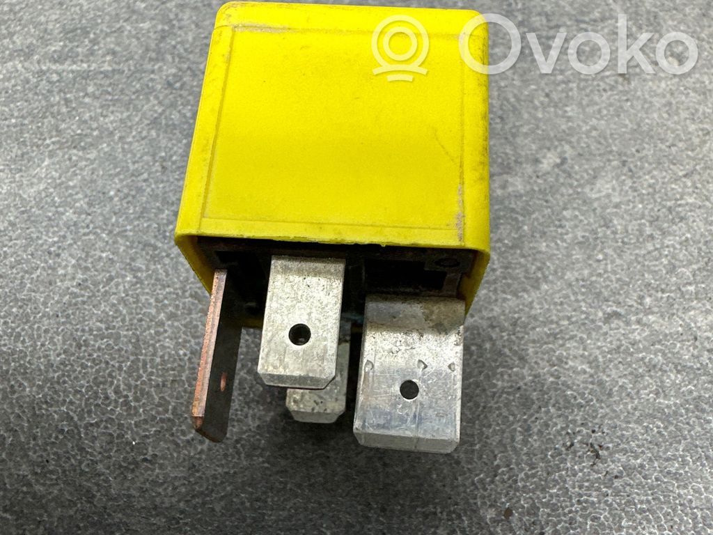 Muu rele   90226846,V23134J52X369,4H0951253,A002542261928,A0025427219