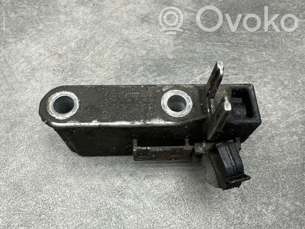 BMW 5 E39 Fuel pump bracket 