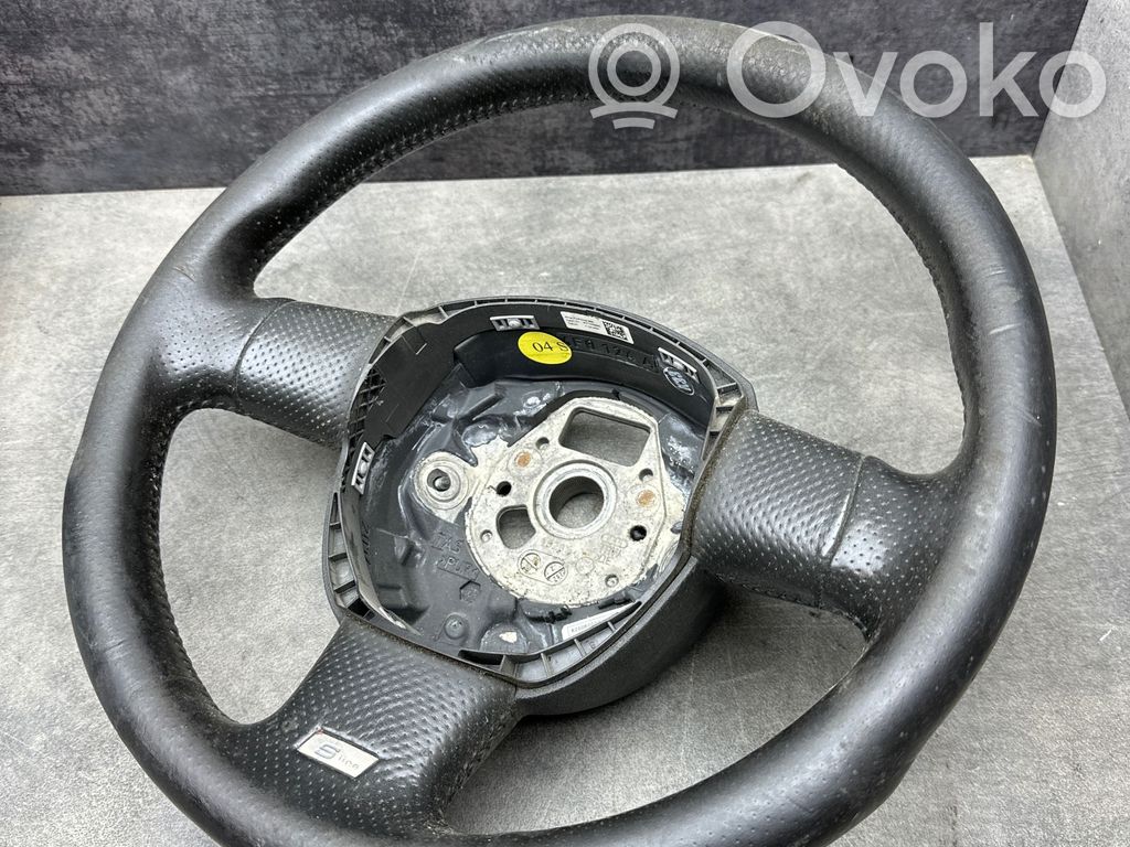 Audi A4 S4 B6 8E 8H Ohjauspyörä 