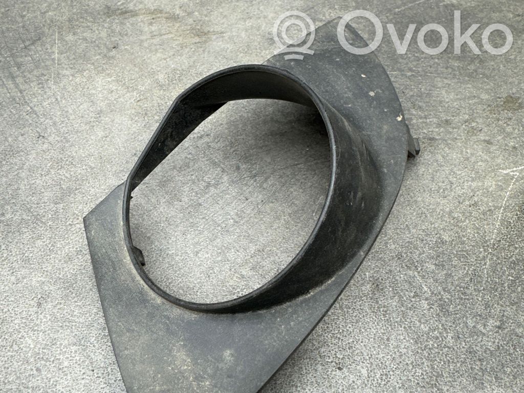 Etusumuvalon ritilä   51117142179,7142070,10268110