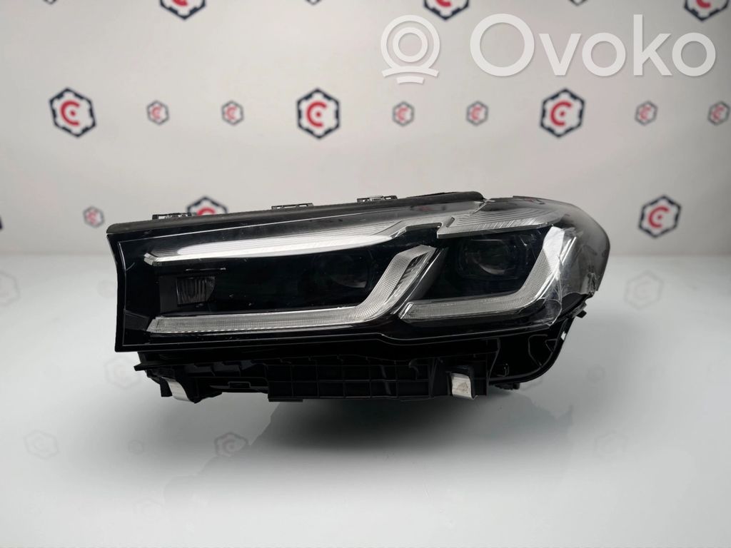 BMW 5 G30 G31 G38 Lampa przednia 