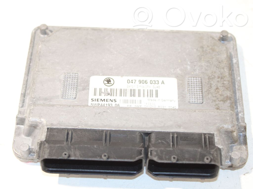 Skoda Fabia Mk1 (6Y) Engine control unit/module 