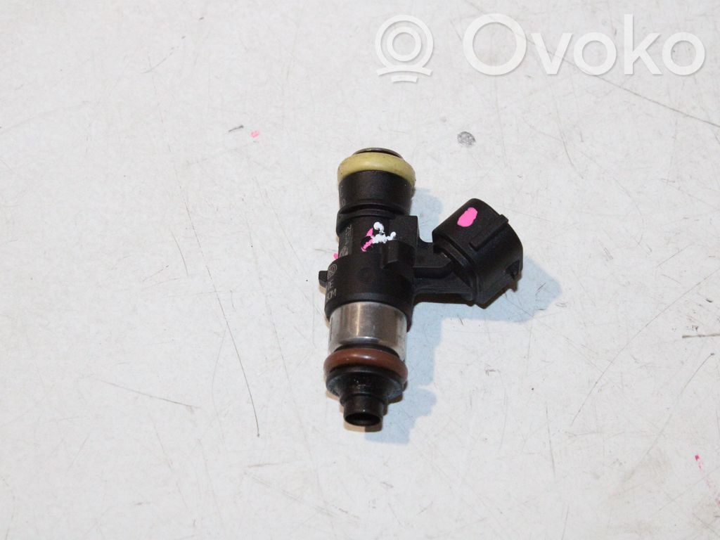 Volkswagen Golf VII Inyector de combustible 