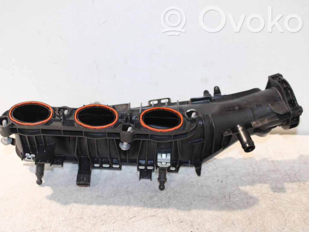 BMW 2 F45 Colector de admisión 