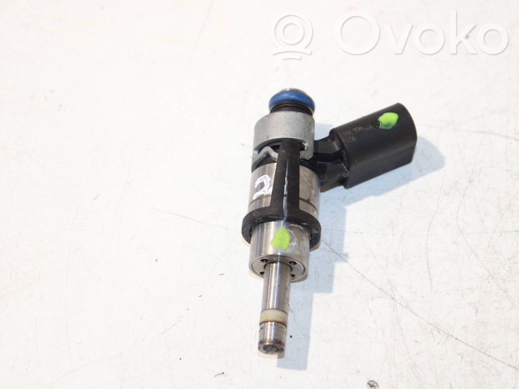 Volkswagen PASSAT B6 Fuel injector 