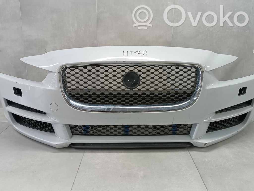 Jaguar XE Front bumper 