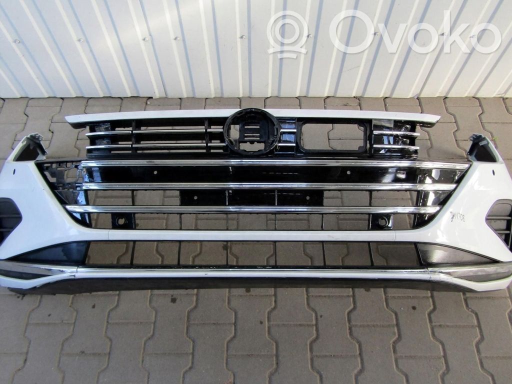 Volkswagen Arteon Zderzak przedni 