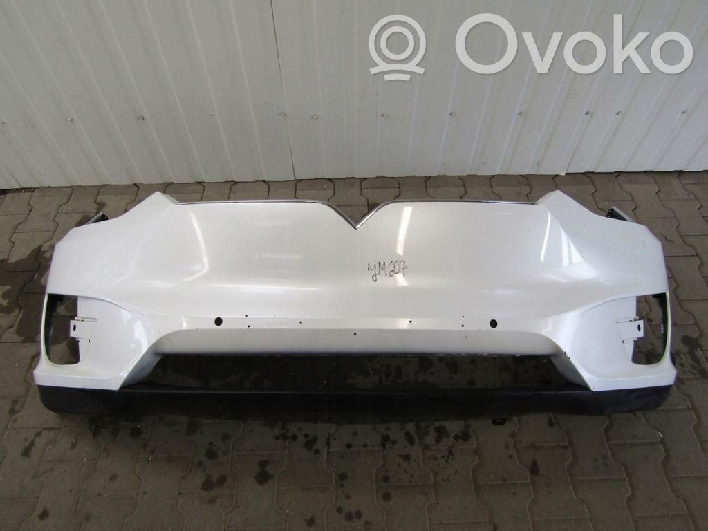 Tesla Model X Etupuskuri 