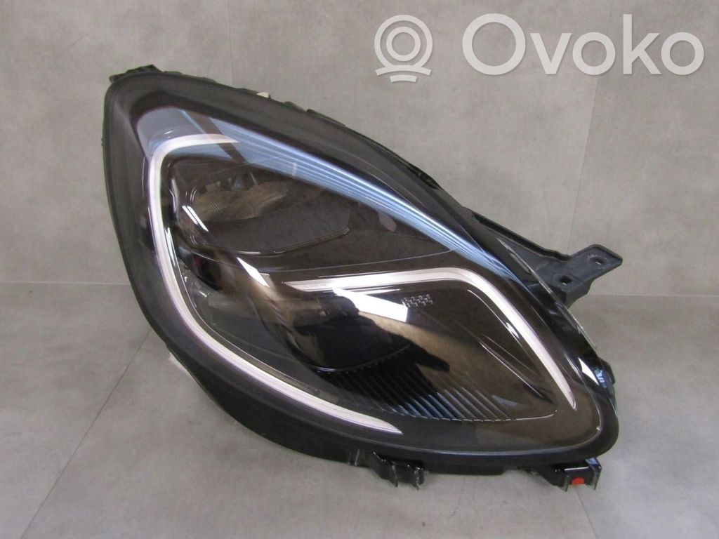 Ford Puma Headlight/headlamp 