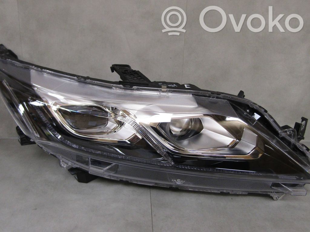 Mitsubishi Eclipse Cross Headlight/headlamp 