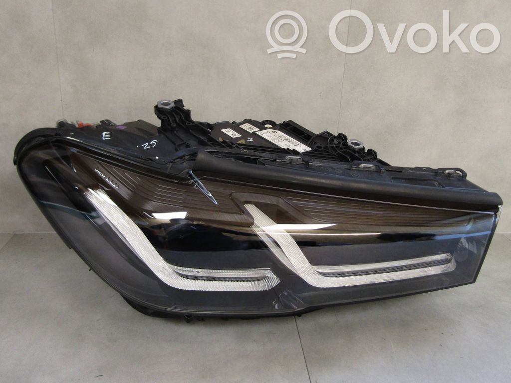 BMW 5 G30 G31 G38 Lampa przednia 