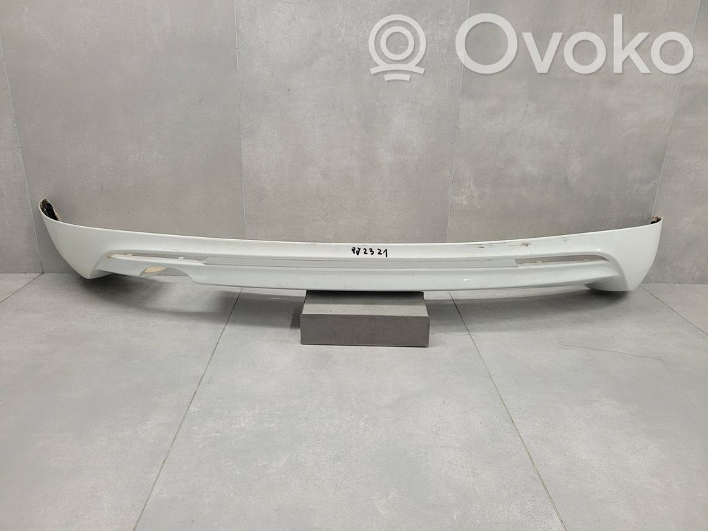 Opel Astra J Moldura embellecedora de la barra del amortiguador trasero 