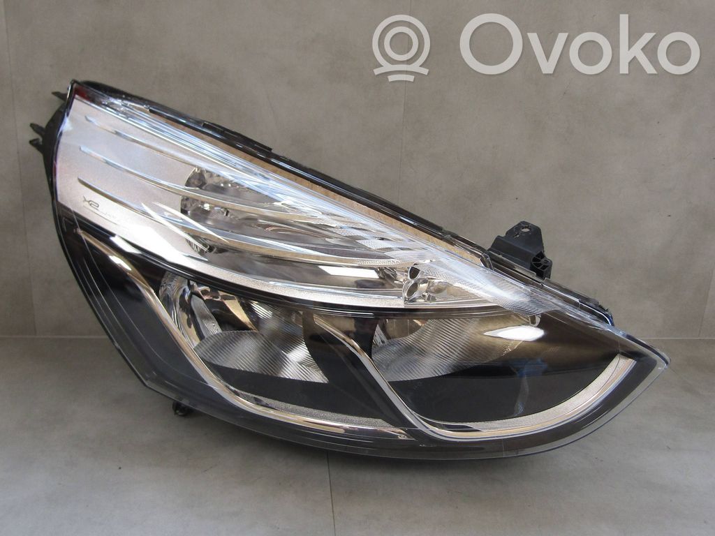 Renault Clio IV Headlight/headlamp 