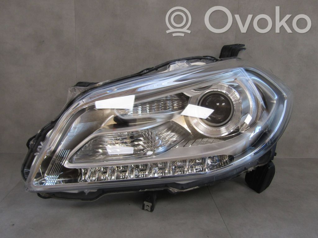 Suzuki SX4 S-Cross Headlight/headlamp 