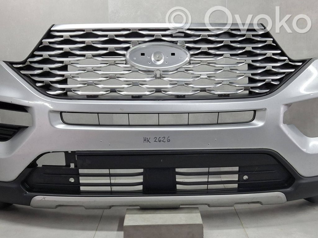 Ford Explorer VI Front bumper 