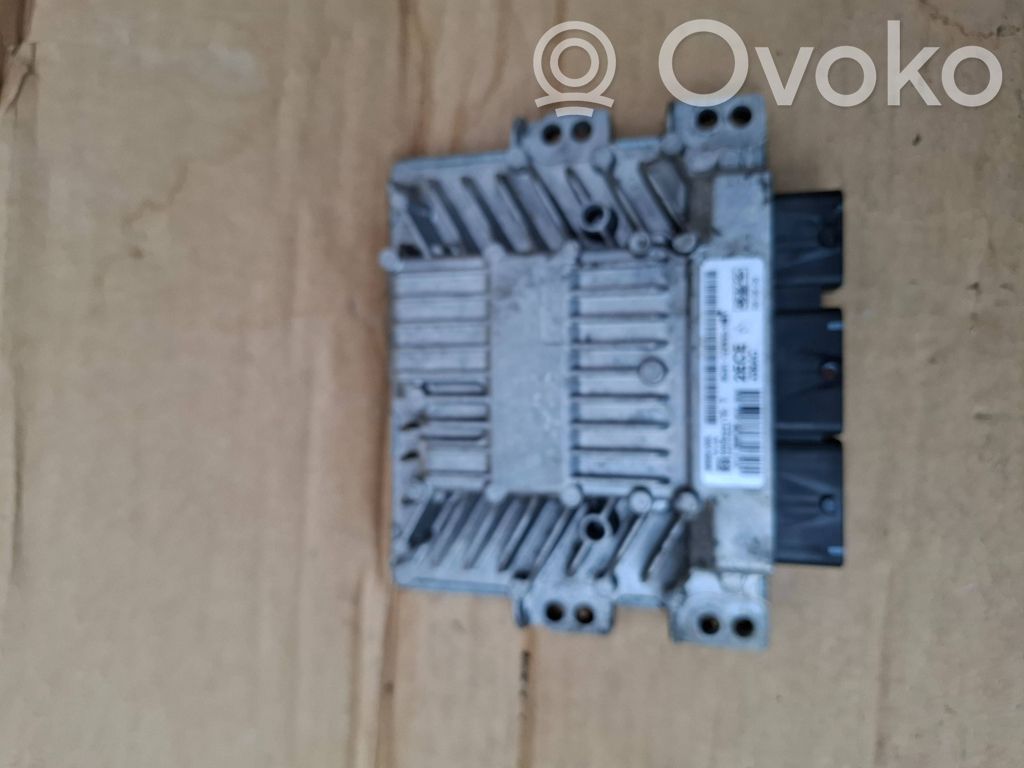 Unidad de control/módulo del motor   6G9112A650