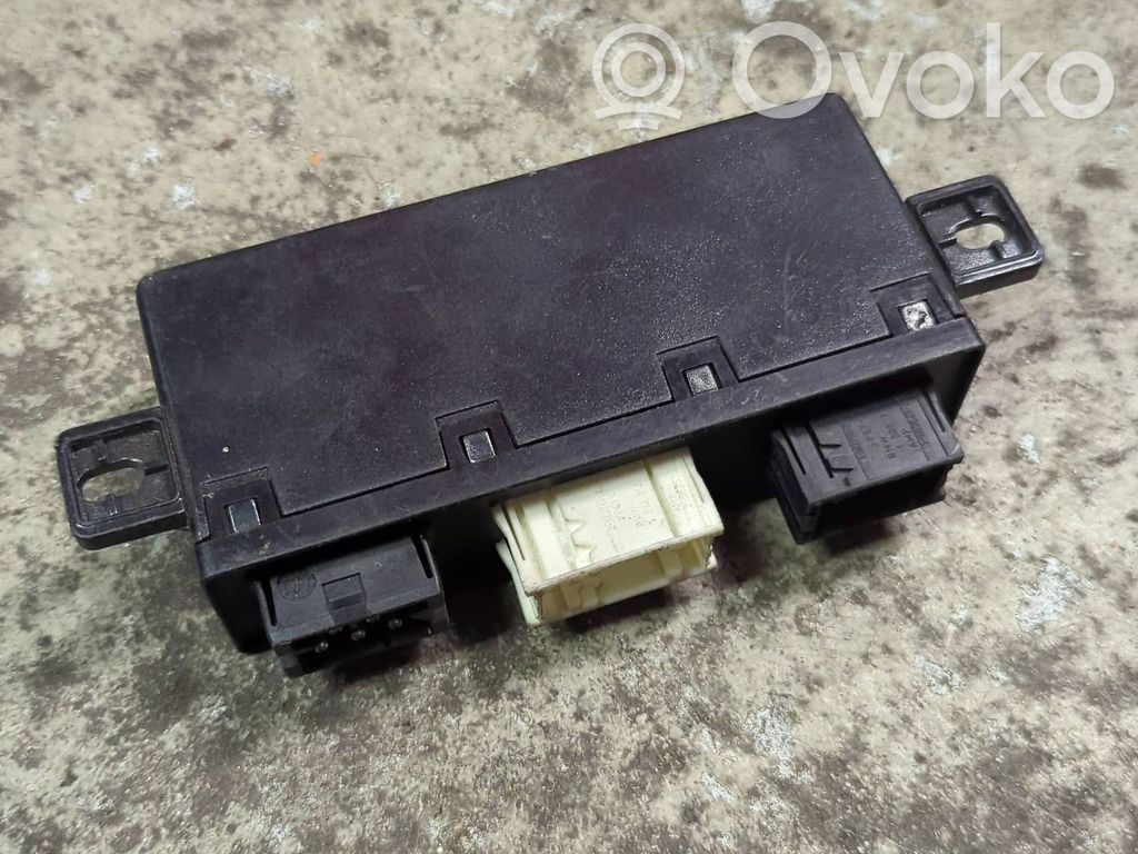 BMW 5 E39 Komforta modulis 