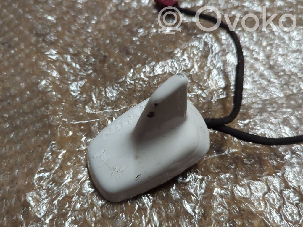 Audi A6 S6 C6 4F Antenne GPS 