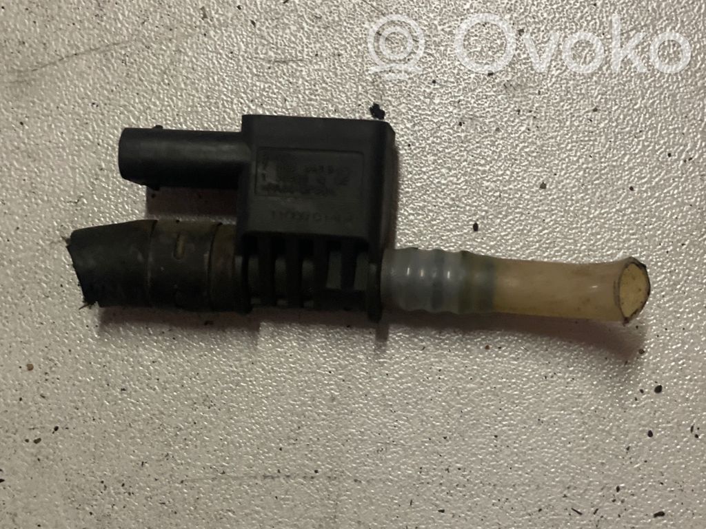 BMW 1 E81 E87 Fuel line pipe 