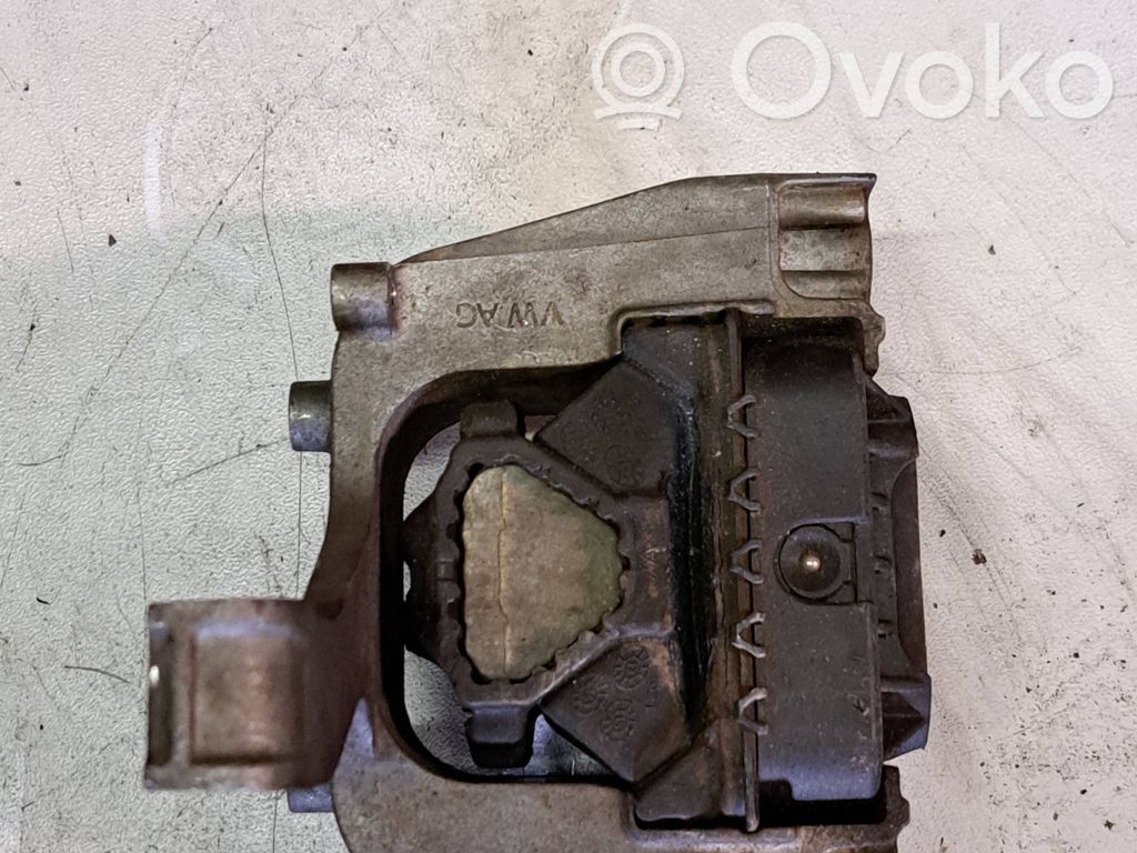 Seat Leon (5F) Engine mount bracket 