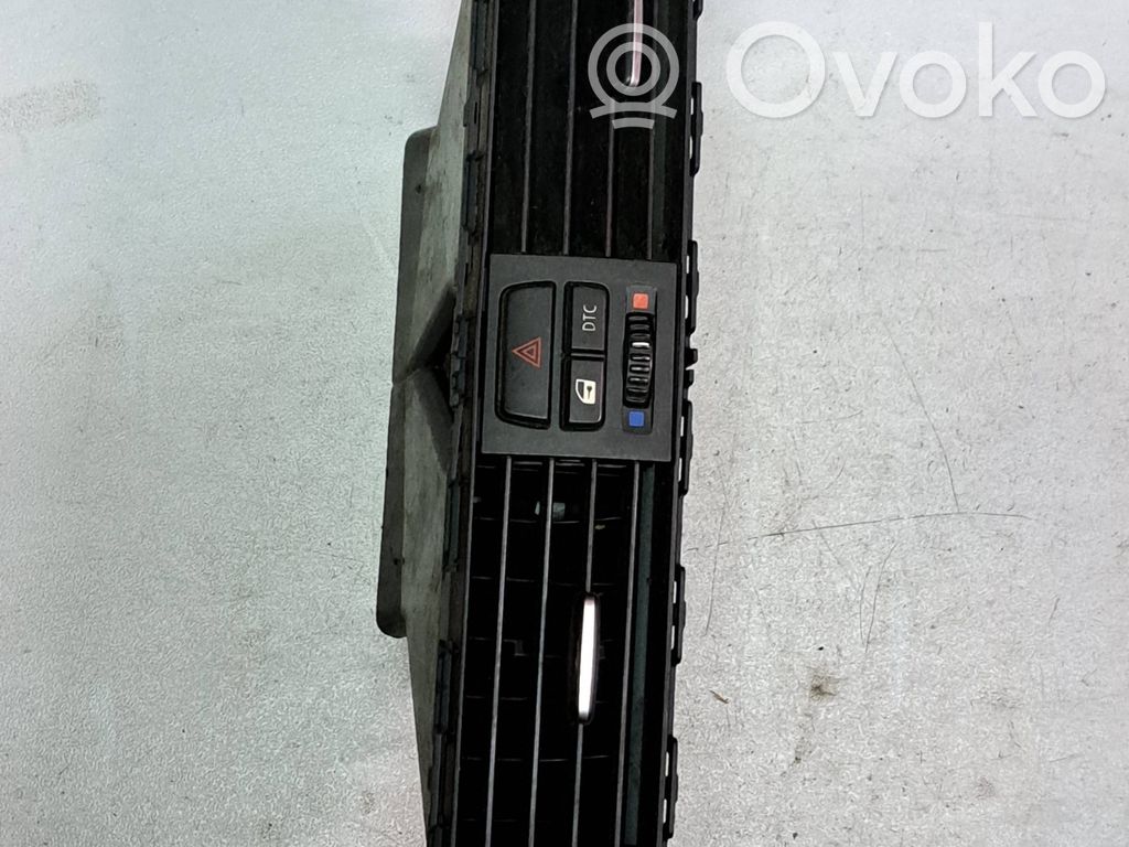 BMW 3 E90 E91 Centrinės oro grotelės 