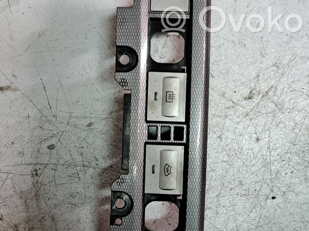Ford Focus Windscreen/window heater switch 