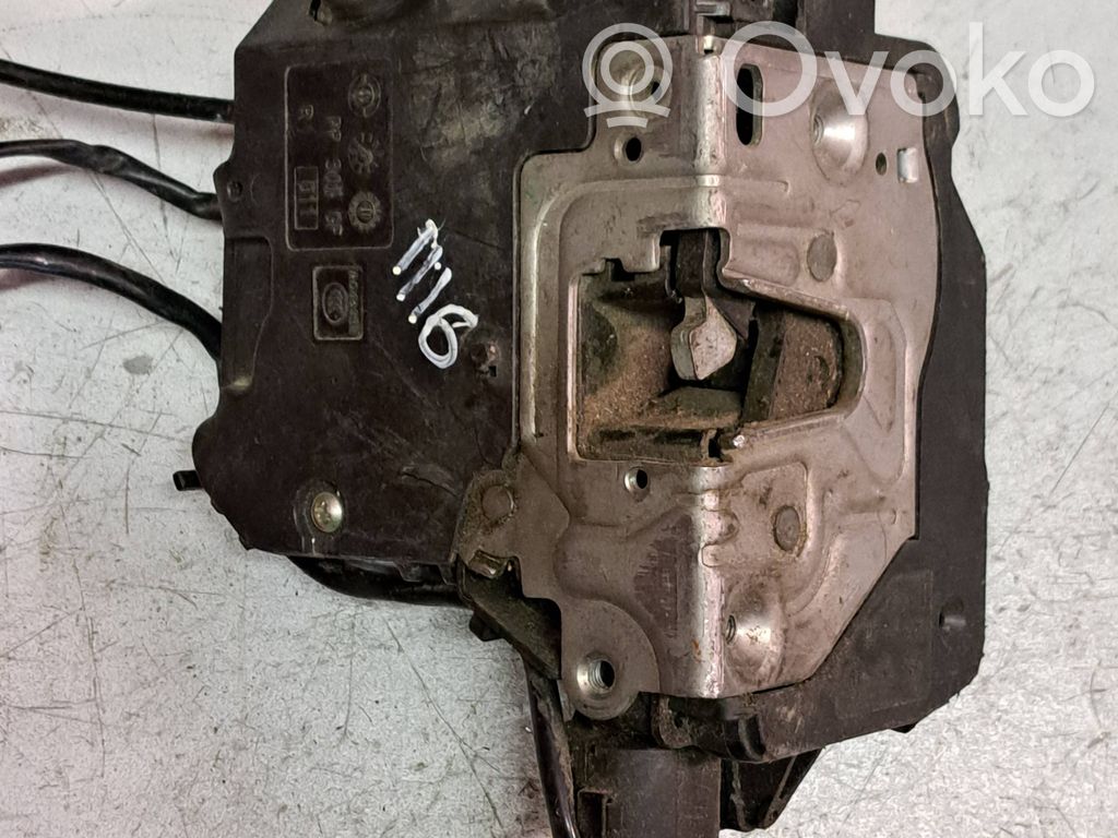 Rear door lock   A046998