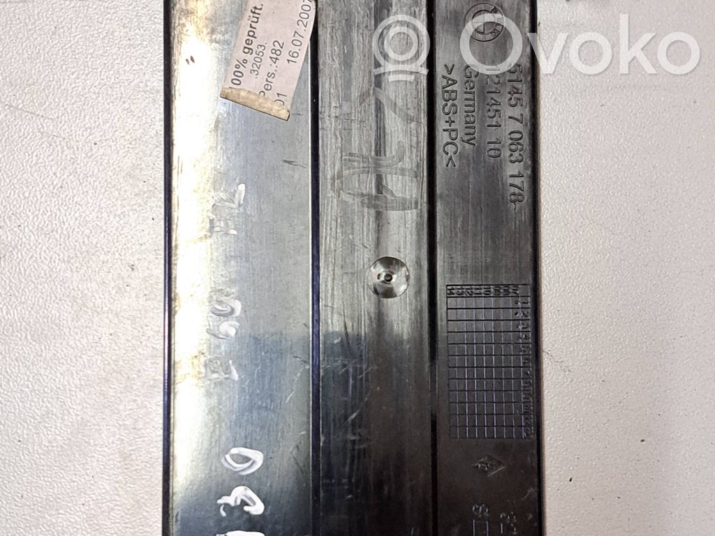 BMW 5 E60 E61 Cup holder 