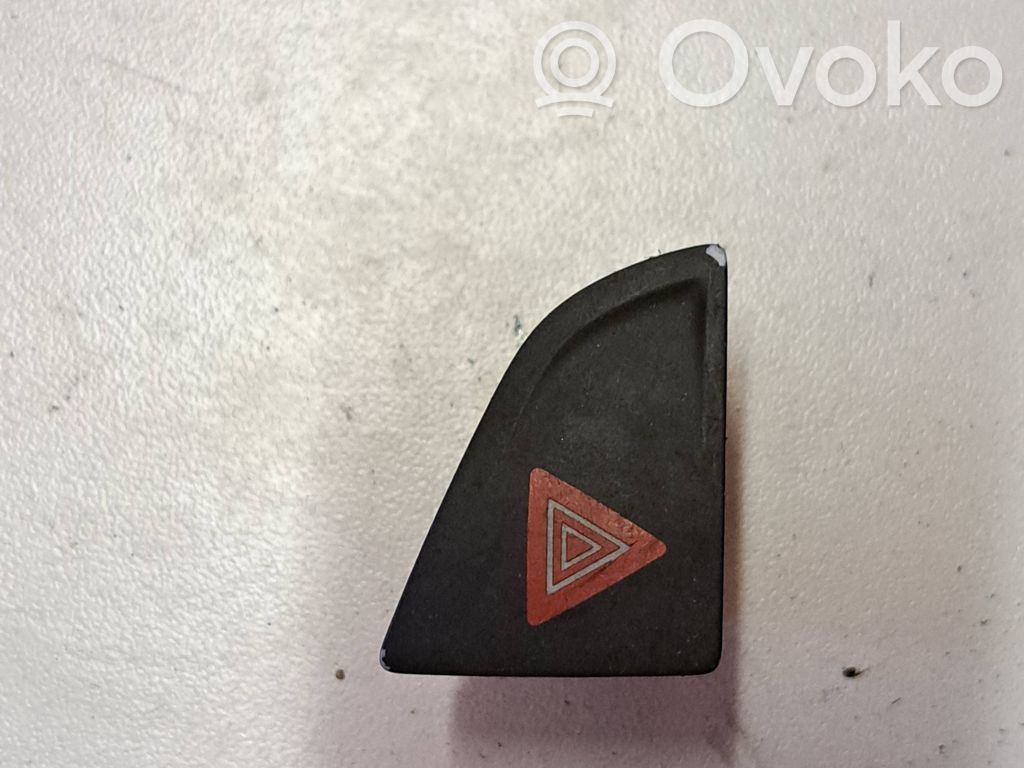Hazard light switch   96617400KR,033851101
