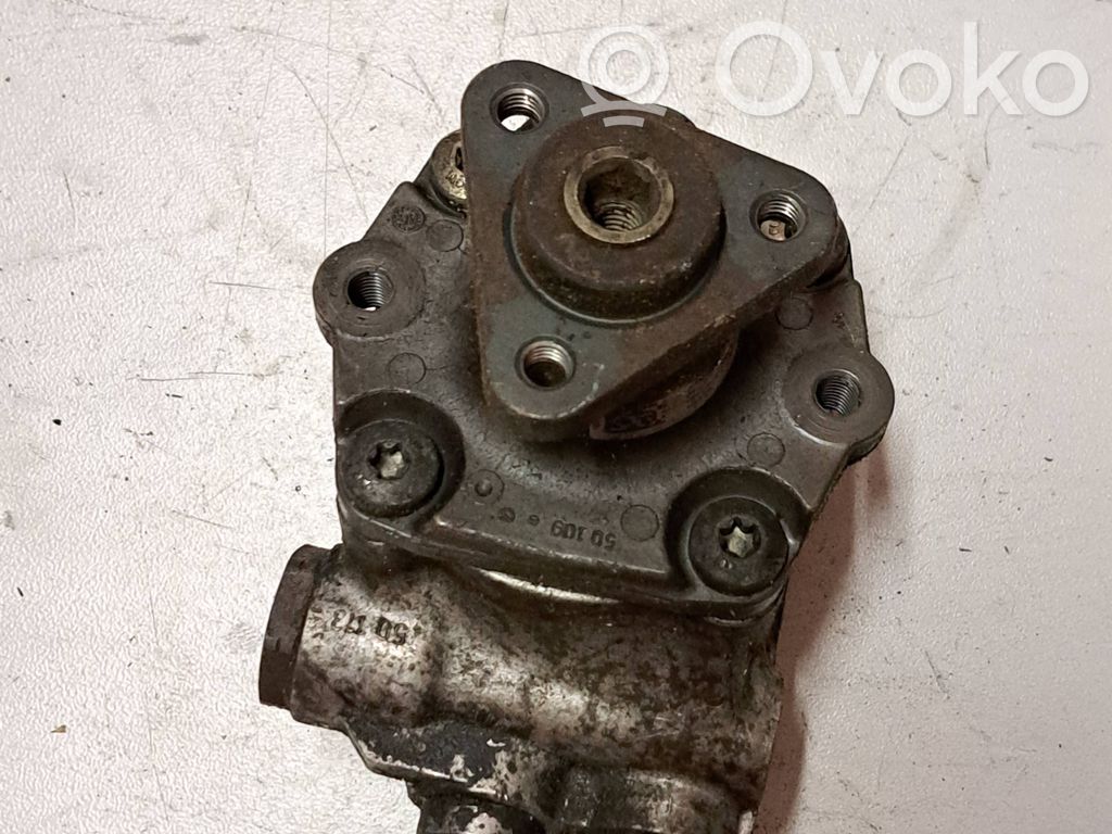 BMW 5 E60 E61 Stūres pastiprinātāja sūknis 