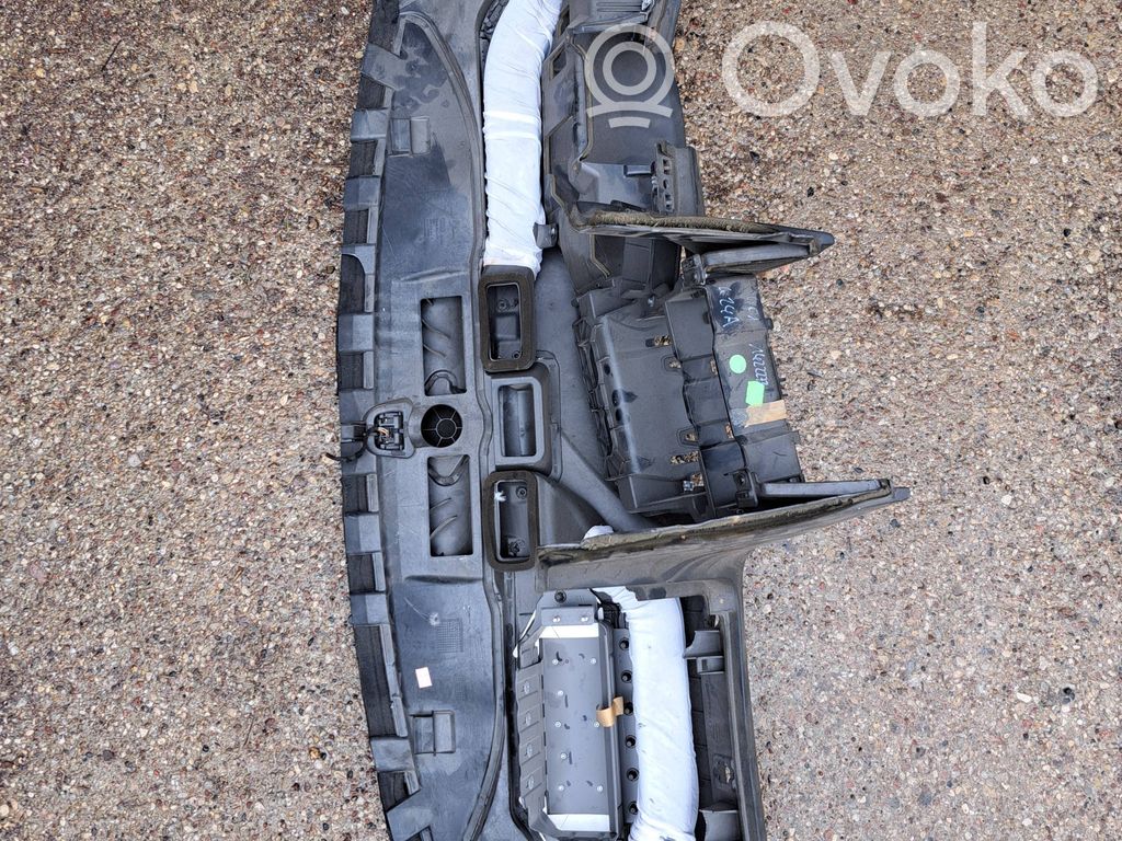 Audi A6 S6 C6 4F Panelė 
