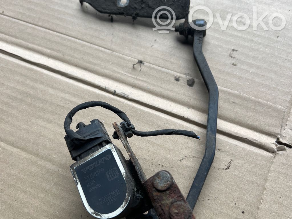 Volvo XC60 Headlight/headlamp level sensor 