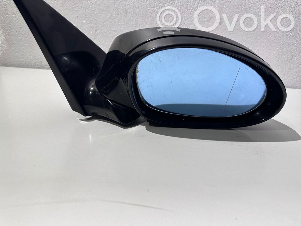 Front door electric wing mirror
