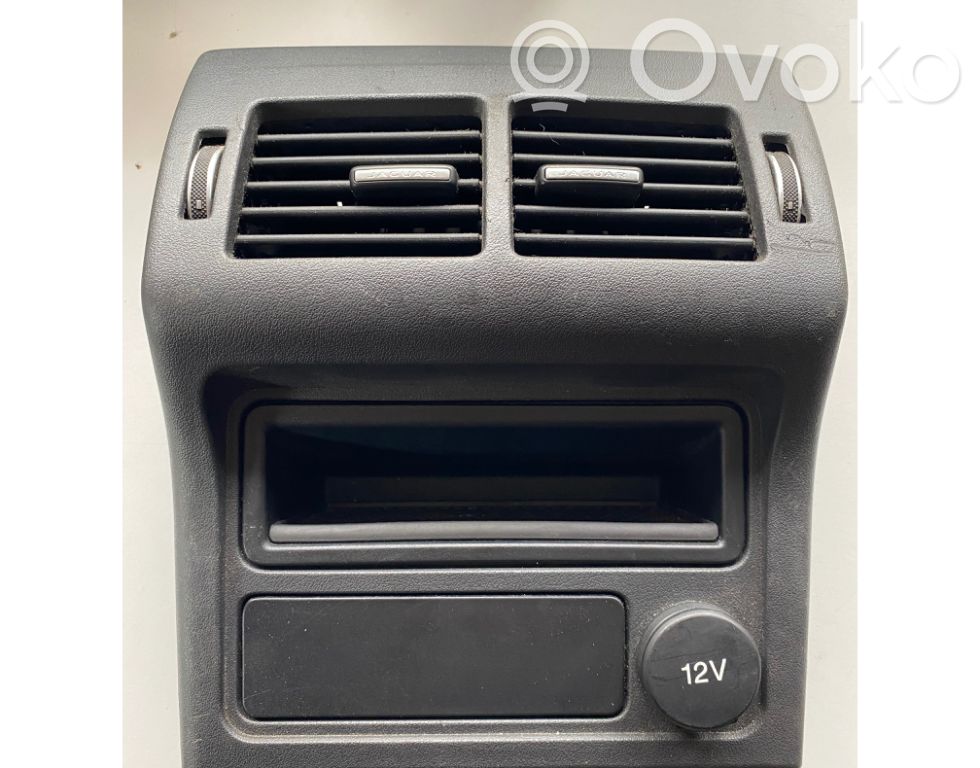 Jaguar XE Rear air vent grill 