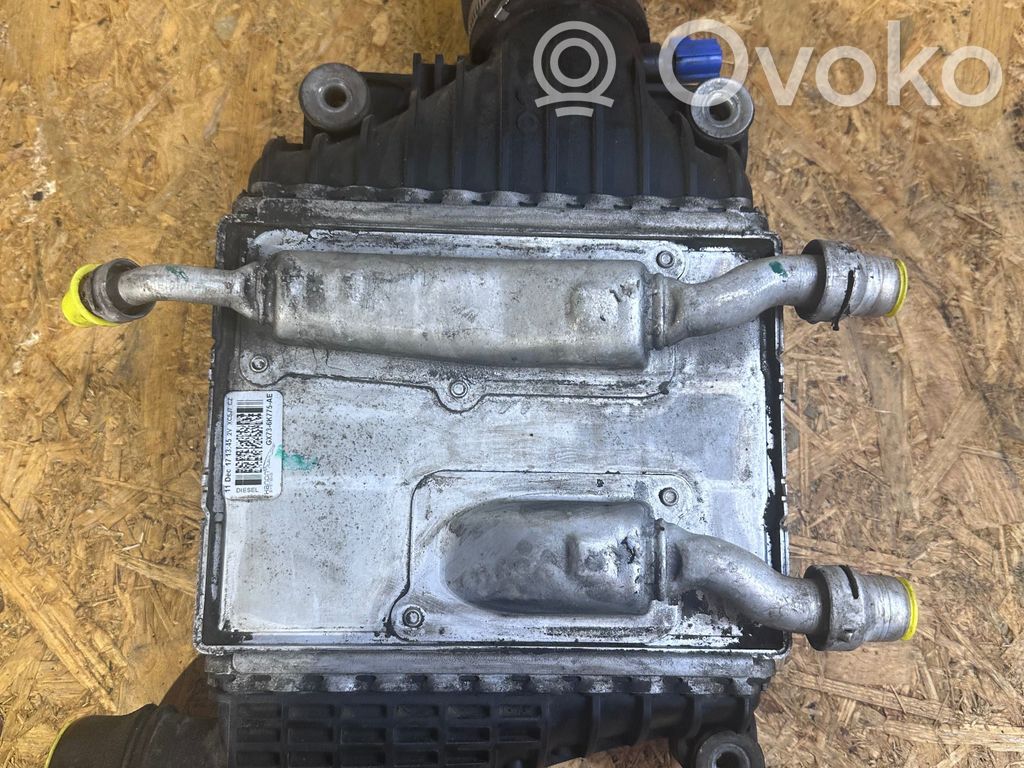 Jaguar F-Pace Radiatore intercooler 