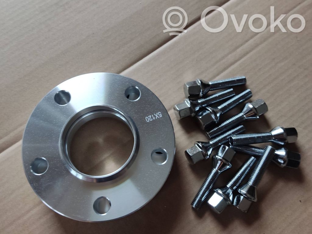 Wheel spacers