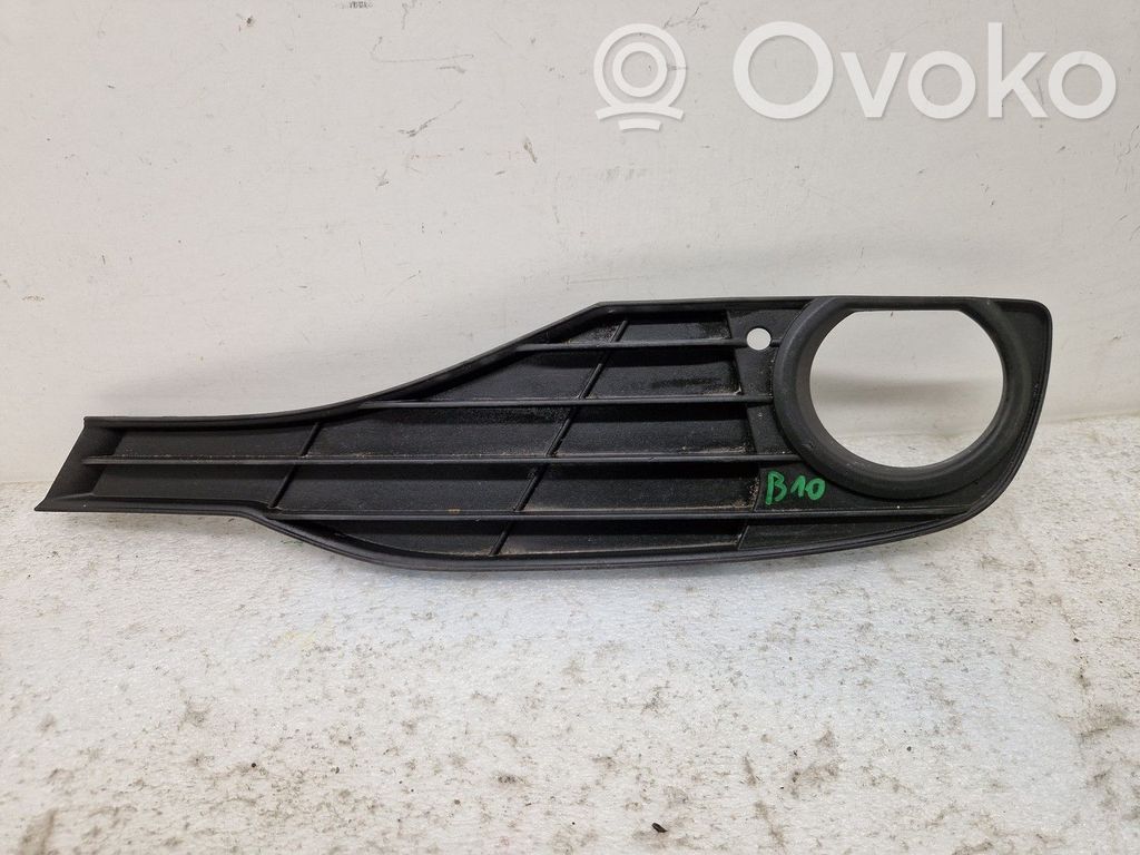 BMW 3 F30 F35 F31 Pretmiglas luktura dekoratīvais režģis 