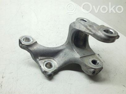Gearbox mounting bracket   90T7GMT