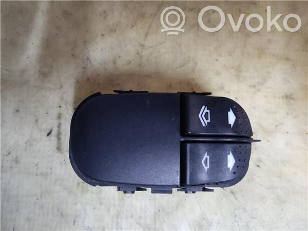 Ford Focus Electric window control switch 