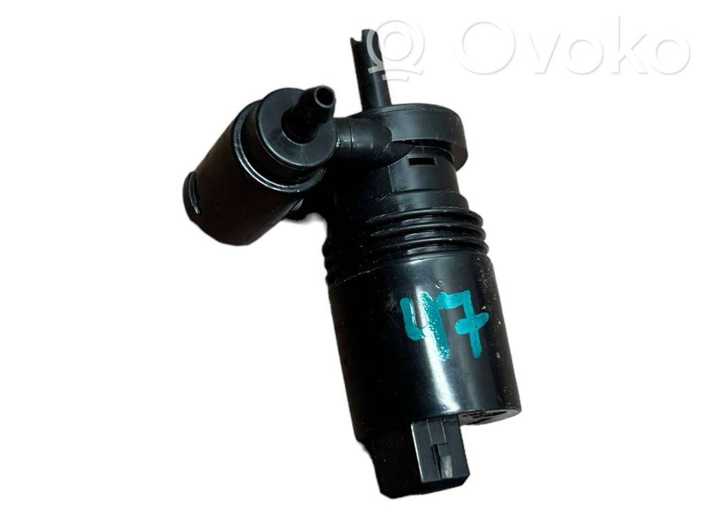 Nissan Note (E11) Windscreen/windshield washer pump 