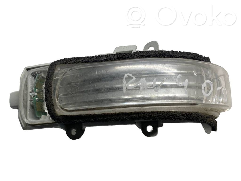 Toyota RAV 4 (XA30) Mirror indicator light 