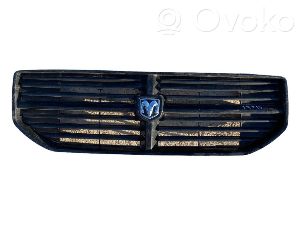 Dodge Caliber Etupuskurin ylempi jäähdytinsäleikkö 