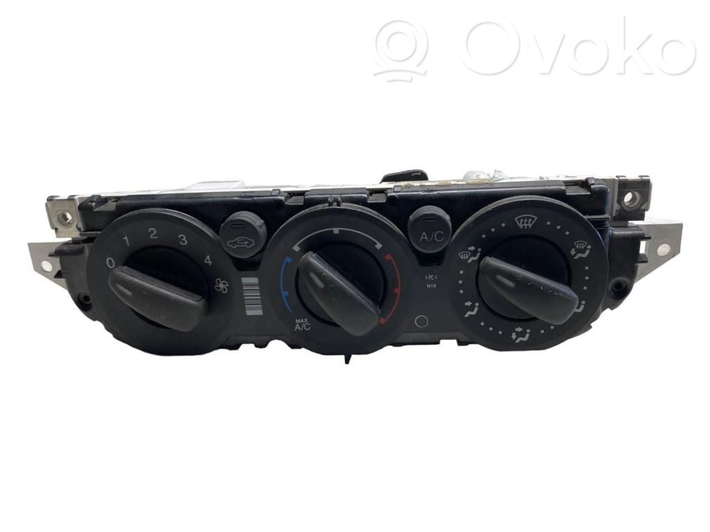 Climate control unit   7M5T19980BD