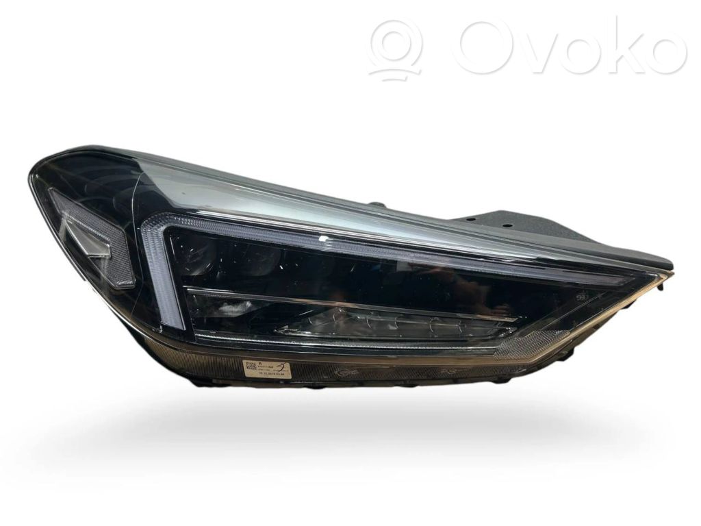 Hyundai Tucson TL Lampa przednia 