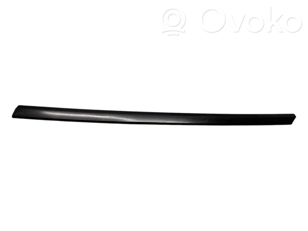 Volkswagen PASSAT B8 Listwa drzwi przednich 