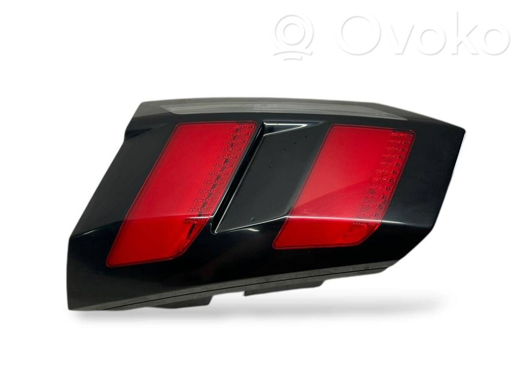 Peugeot 5008 II Lampy tylnej klapy bagażnika 