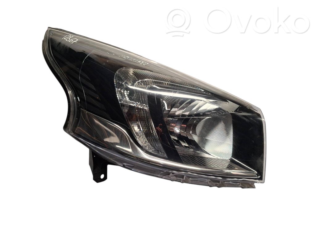 Opel Vivaro Scheinwerfer 