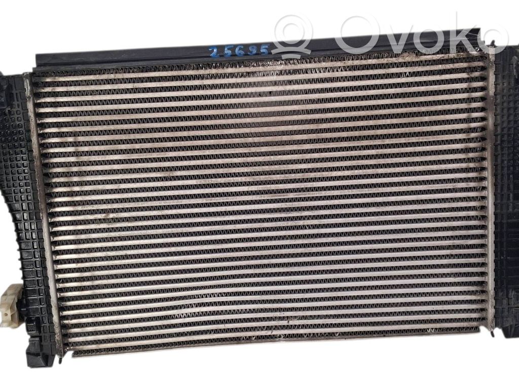 Volkswagen Golf VII Radiador intercooler 
