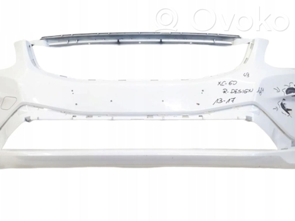 Volvo XC60 Parachoques delantero 